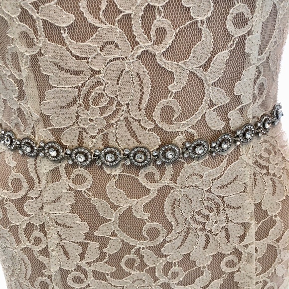 Nightway Keyhole with Sparkle Gown - size 4 - Picture 4 of 8